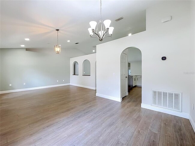 Building Photo - 33 Timbercreek Pines Cir