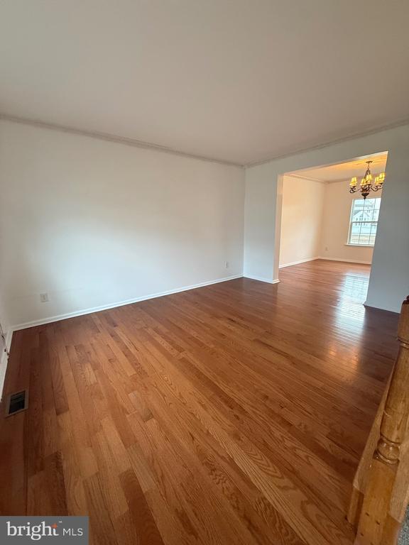 Building Photo - 5 English Ivy Dr