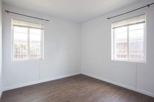 Building Photo - 2316 N Richey Blvd