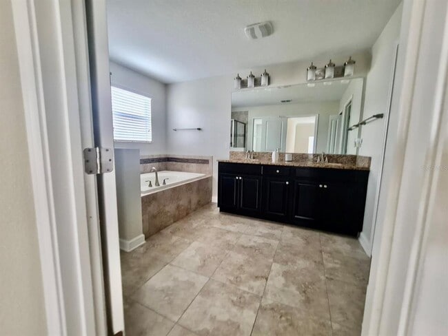 Building Photo - 4635 Fairy Tale Cir
