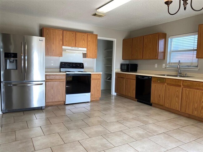 Building Photo - 1360 Copper Path Dr