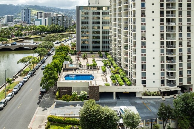 Building Photo - Newly Renovated. Ocean & Marina Views. Assigned Parking.