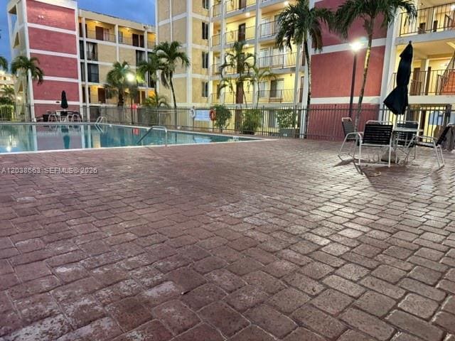 Building Photo - 9280 Fontainebleau Blvd