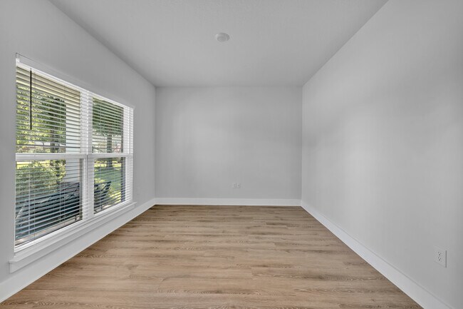 Building Photo - 6082 Carina Rd