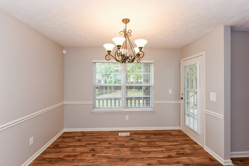 Building Photo - 209 Priest View Dr