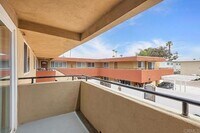 Building Photo - 3 Bedroom Condo Close to Base
