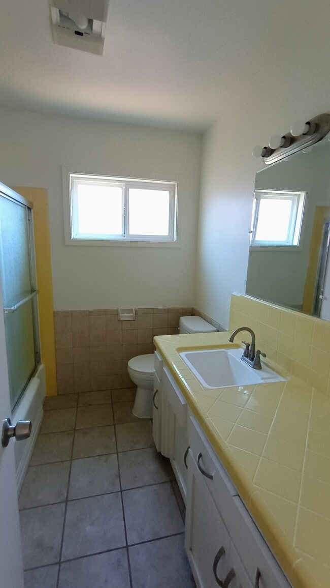 Building Photo - 5130 Savannah St