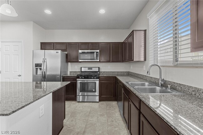 Building Photo - 8924 Willow Break Ave