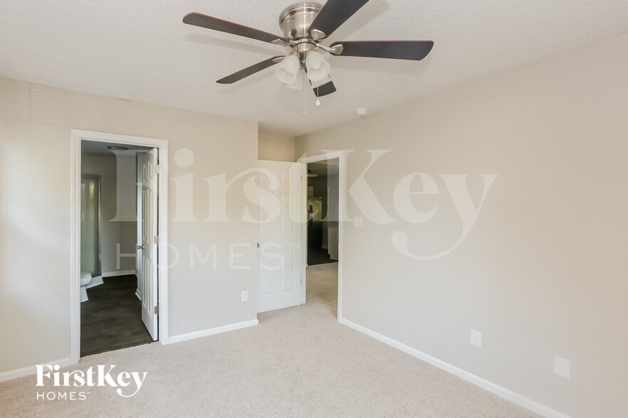 Building Photo - 4159 Old Glory Dr