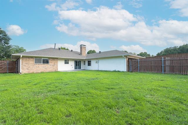 Building Photo - 801 Meadowgate Dr