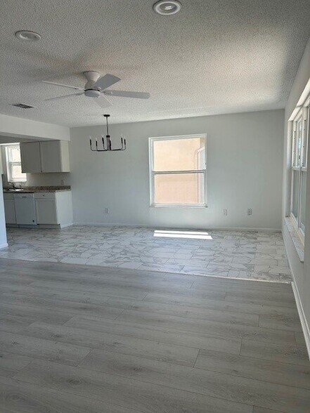 Building Photo - 2005 McMullen Ave