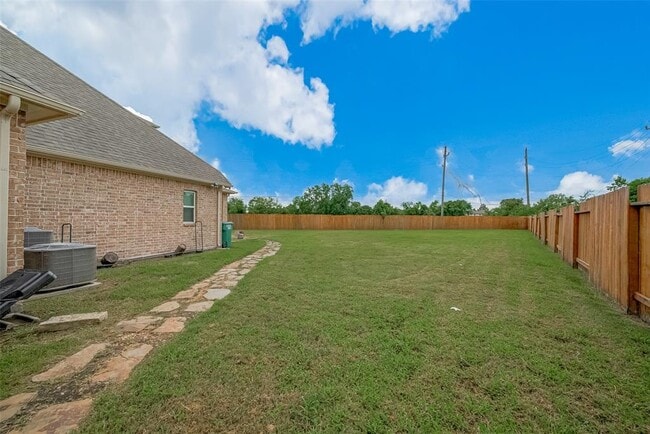 Building Photo - 2706 Topaz Cove Ln