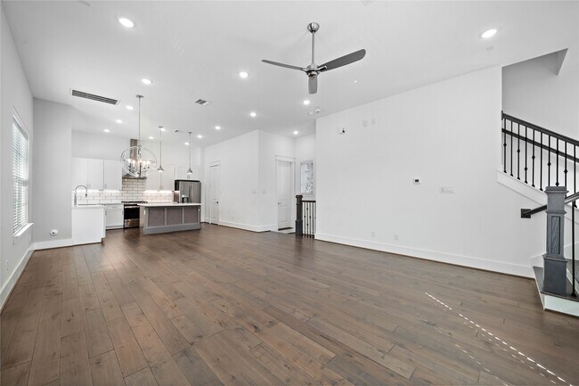 Building Photo - 1161 W 24th St