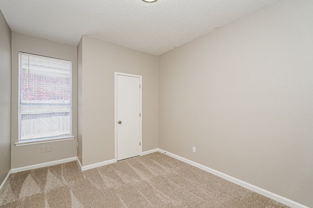 Building Photo - 6332 Downeast Dr