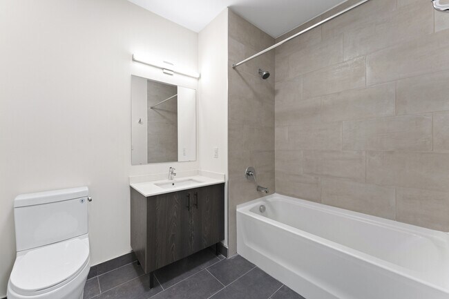 Building Photo - 49 N Day St