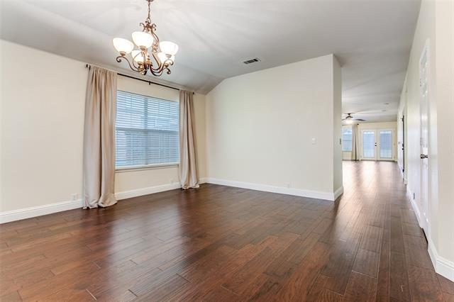 Building Photo - 3010 Sawgrass Dr