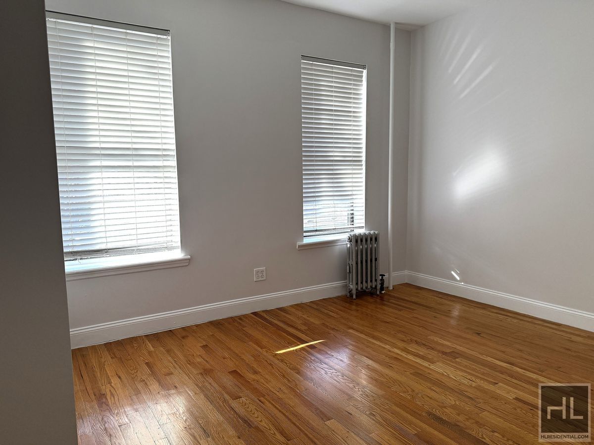 Building Photo - SENATOR STREET