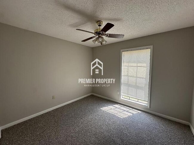 Building Photo - 2533 Richwood St