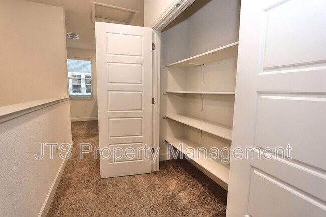 Building Photo - 3606 Nuestra Ave