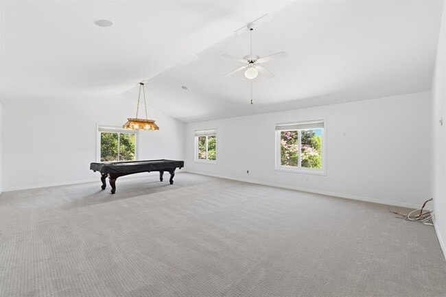 Building Photo - 409 Beardsley Ln