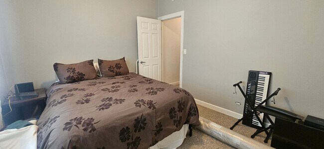 Building Photo - RIVER WEST - BEAUTIFIL 2BD/2BTH CONDO FOR ...