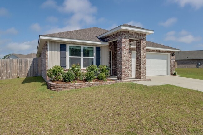 Building Photo - Beautiful 4 bed 2 bath