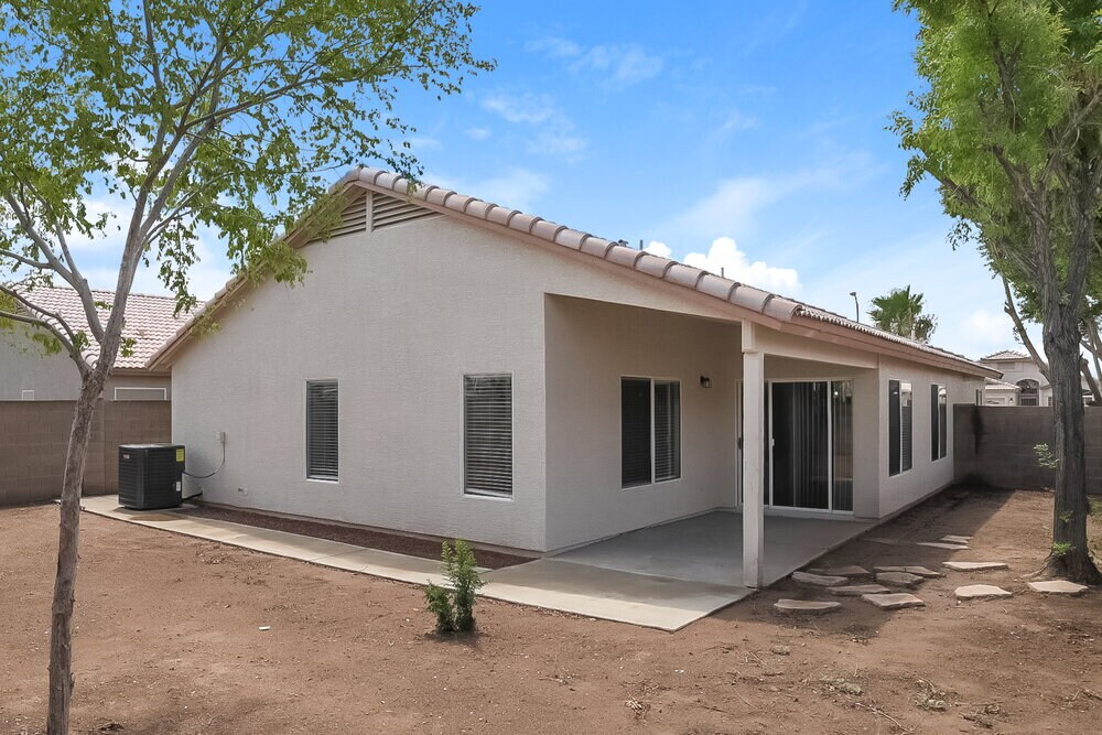 Building Photo - 9148 W Kings Ave