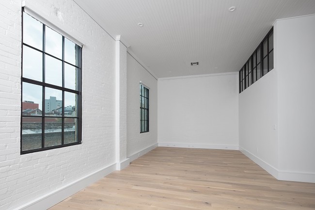 Floorplan - Auction House Apartments