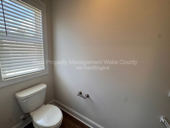 Building Photo - 5334 River Reach Dr