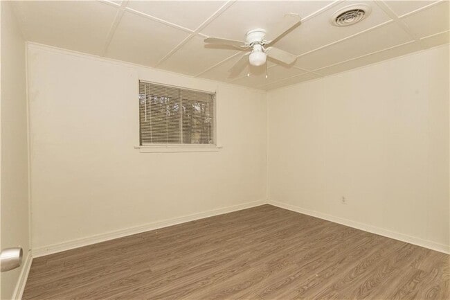 Building Photo - 39461 Spruce St