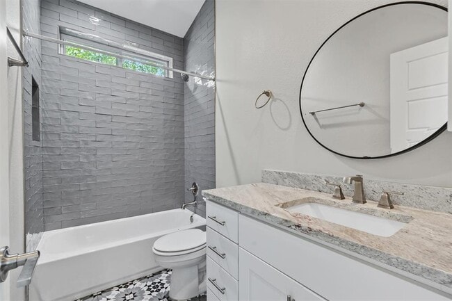 Building Photo - 5609 Tura Ln