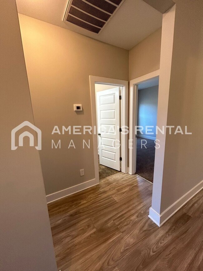 Building Photo - 15597 Crimson Rdg Cir