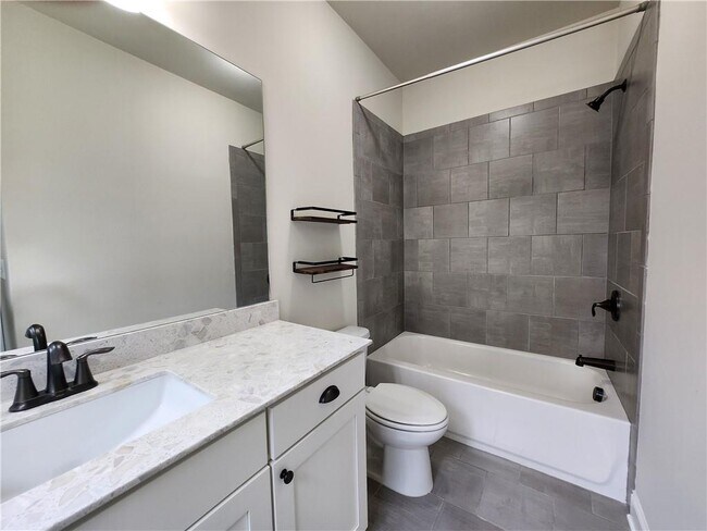 Building Photo - 1323 Faircrest Wy