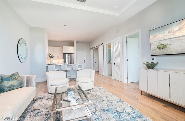 Building Photo - 101 8th St S