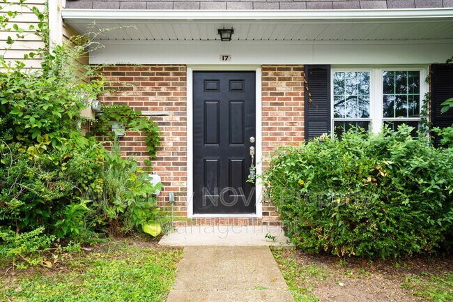 Building Photo - 17 Heather Ln