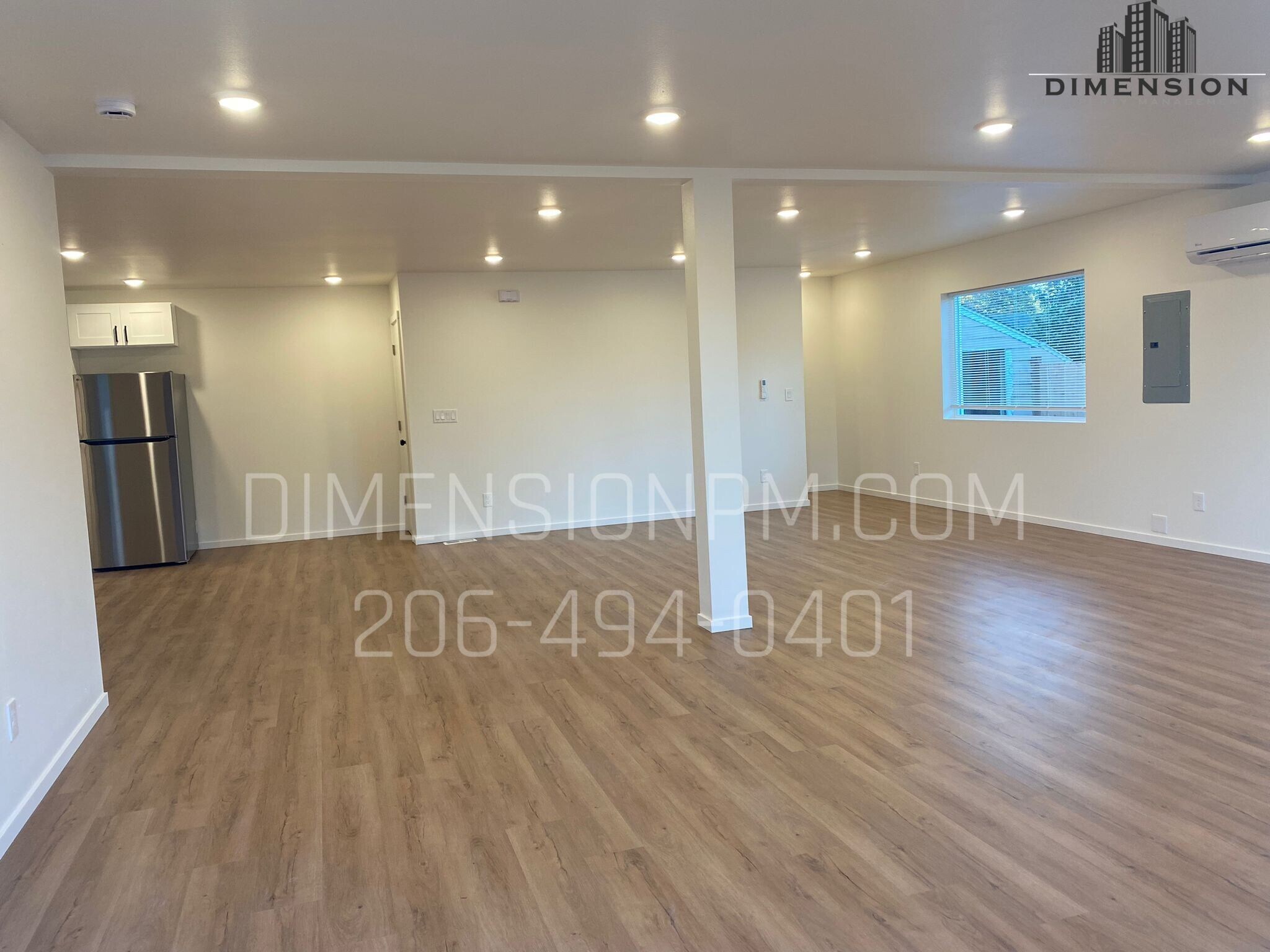 Building Photo - 1060 S 86th St