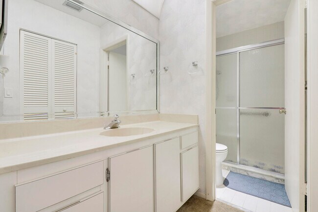 Building Photo - 13759 Date Palm Ct