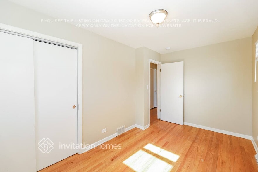 Building Photo - 445 N Douglas Ave