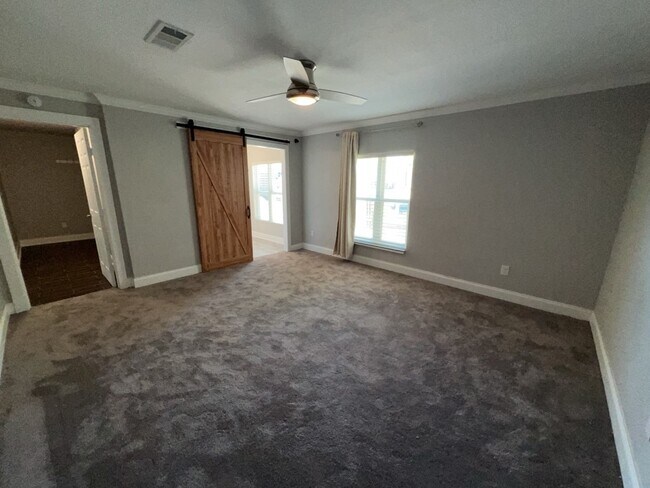 Building Photo - 401 Walton St