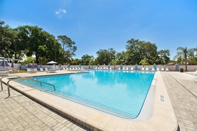 Building Photo - 23325 Club Villas Dr