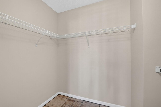 Building Photo - 160 Yacht Club Way