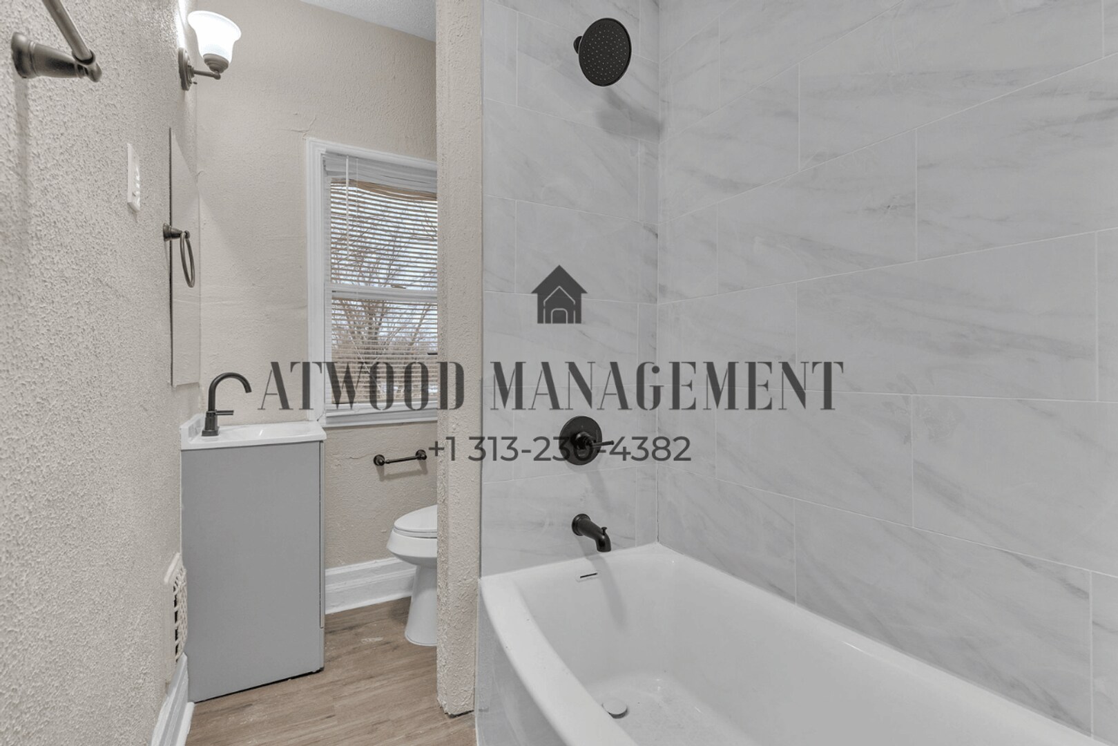 Building Photo - This beautifully updated 3-bedroom, 1-bath single-family home is ready for move-in!