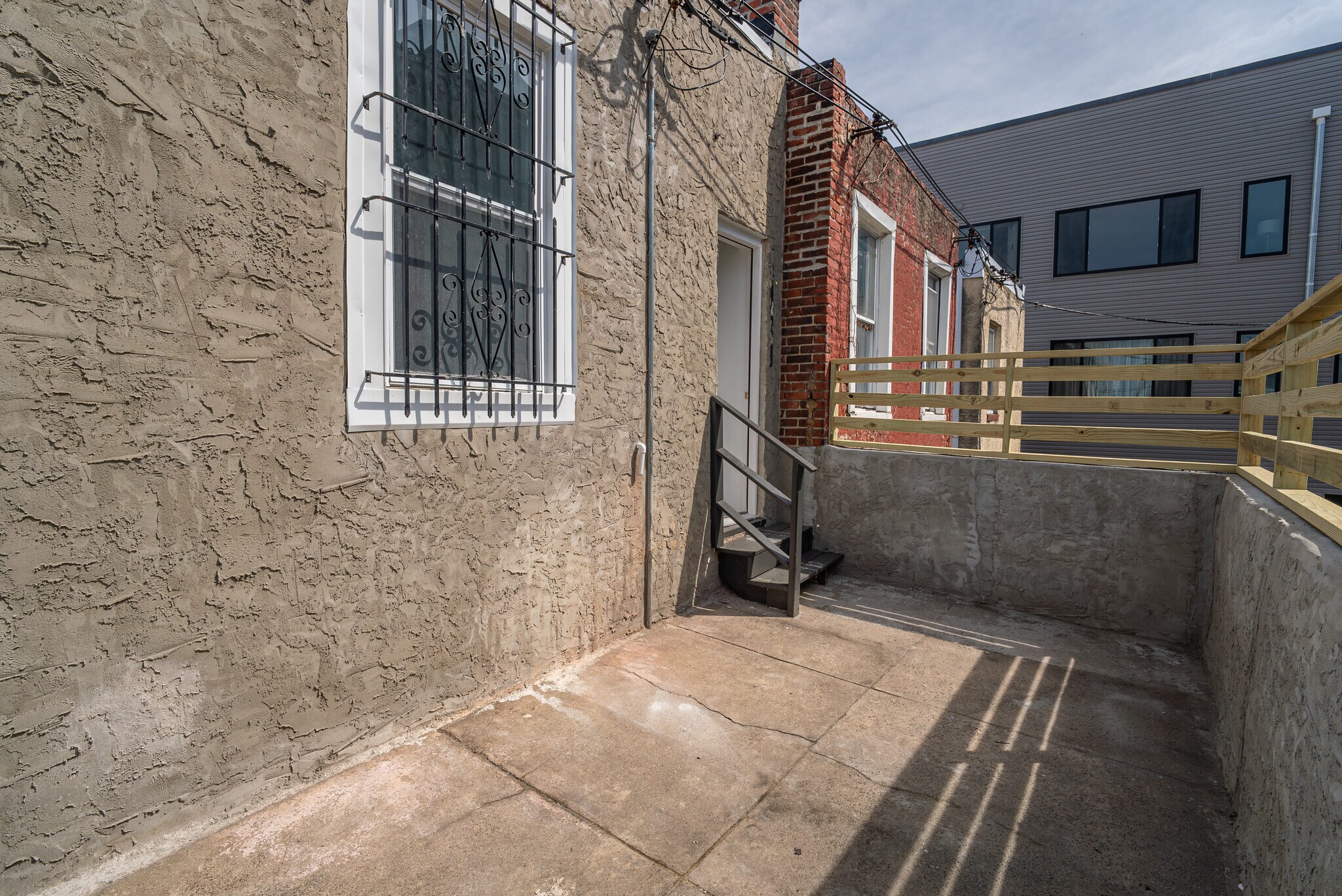 Building Photo - 2410 Wharton St