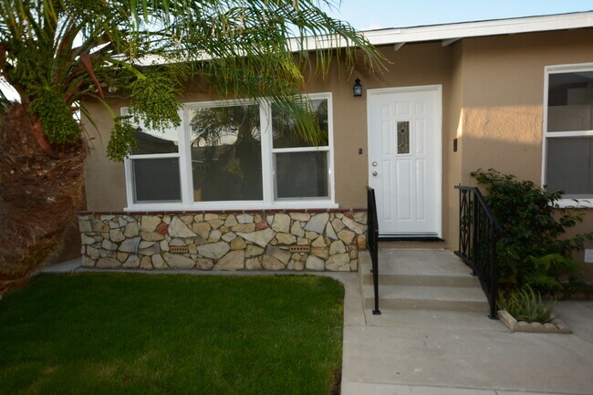 Building Photo - 4137 W 160th St