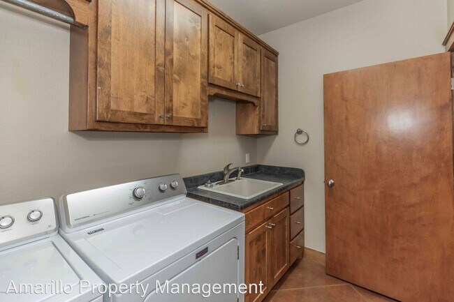 Building Photo - 2 br, 2 bath House - 6012 Greenways