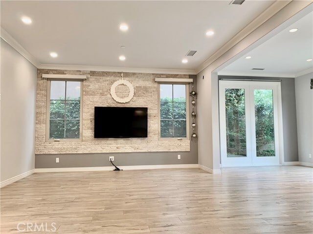 Building Photo - 81 Cipresso