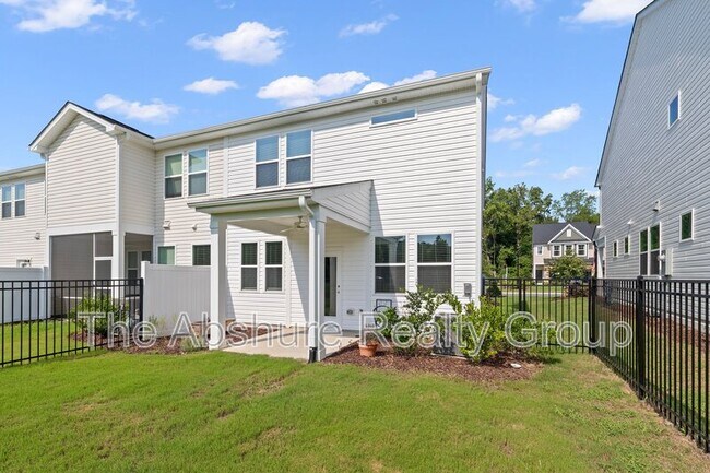 Building Photo - 35 Village Edge Dr