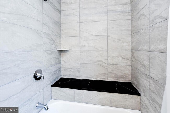 Building Photo - 4624 Governor Kent Ct