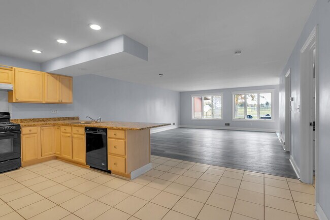 Building Photo - 5938 Newhouse Rd