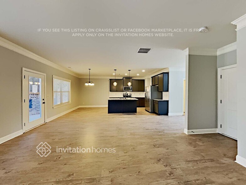 Building Photo - 829 Joy Dr